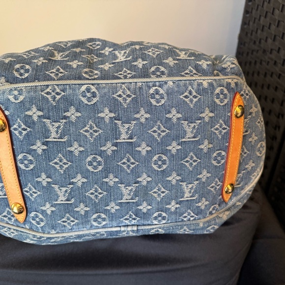Louis Vuitton Blue Monogram Denim Bag - Picture 9 of 11